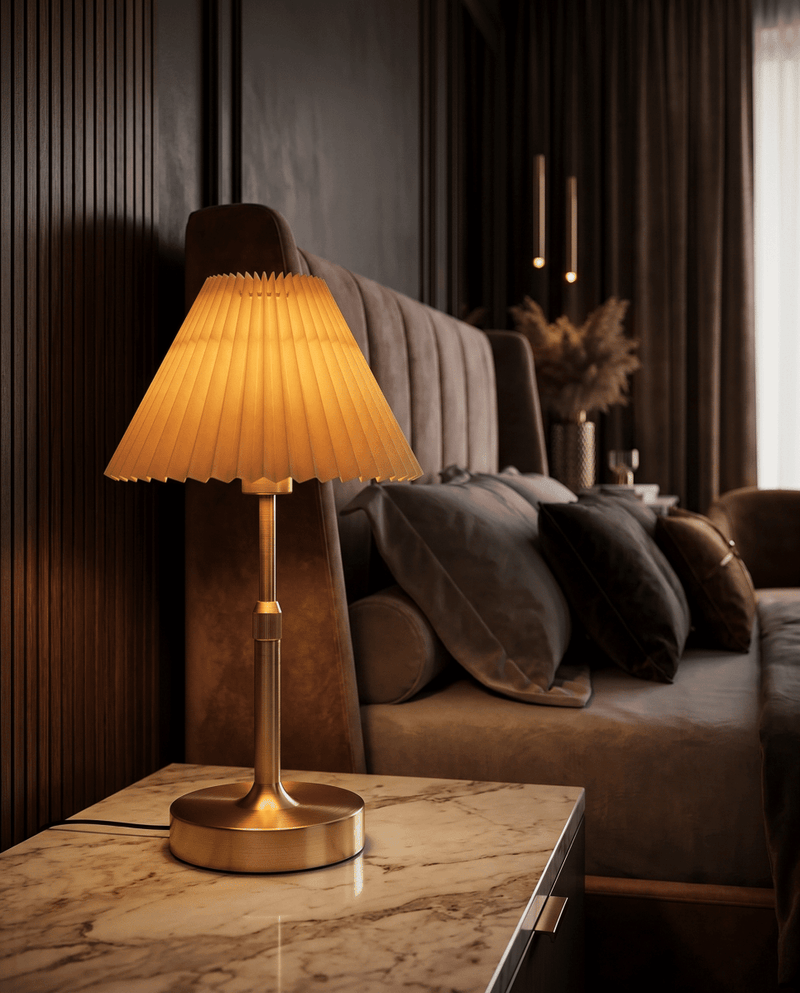 LuxeGlow telescopic lamp at three different heights