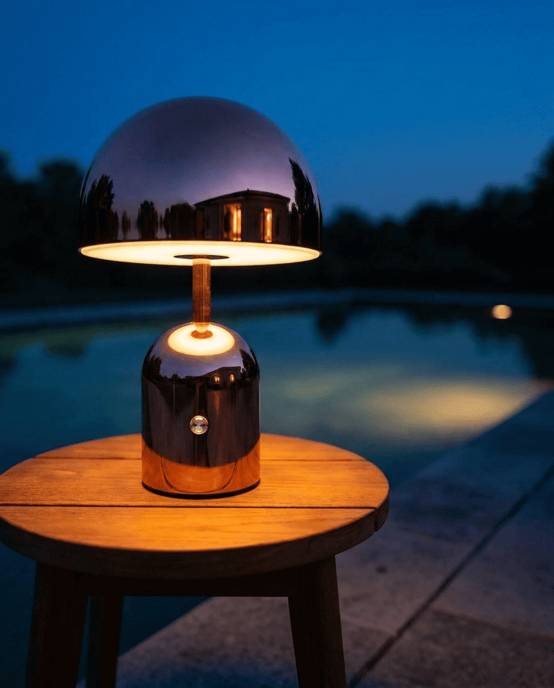 MidasGlow cordless lamp outdoors at dusk